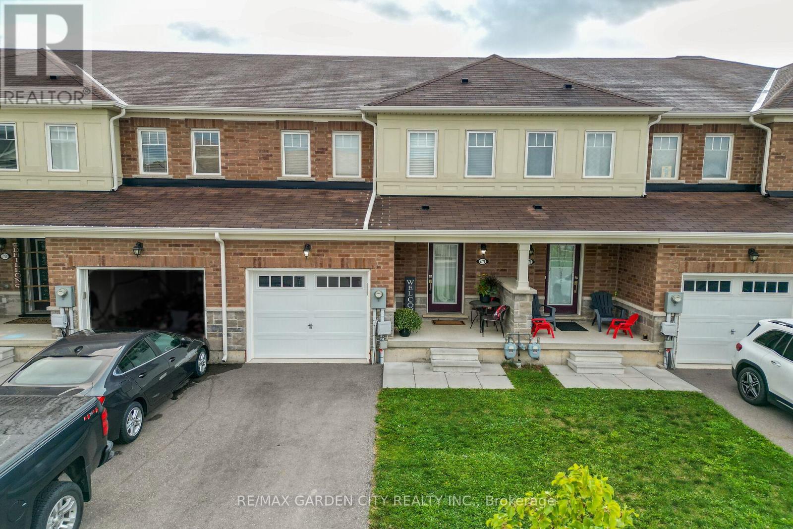 7774 Redbud Ln, Niagara Falls, ON L2H 3S2