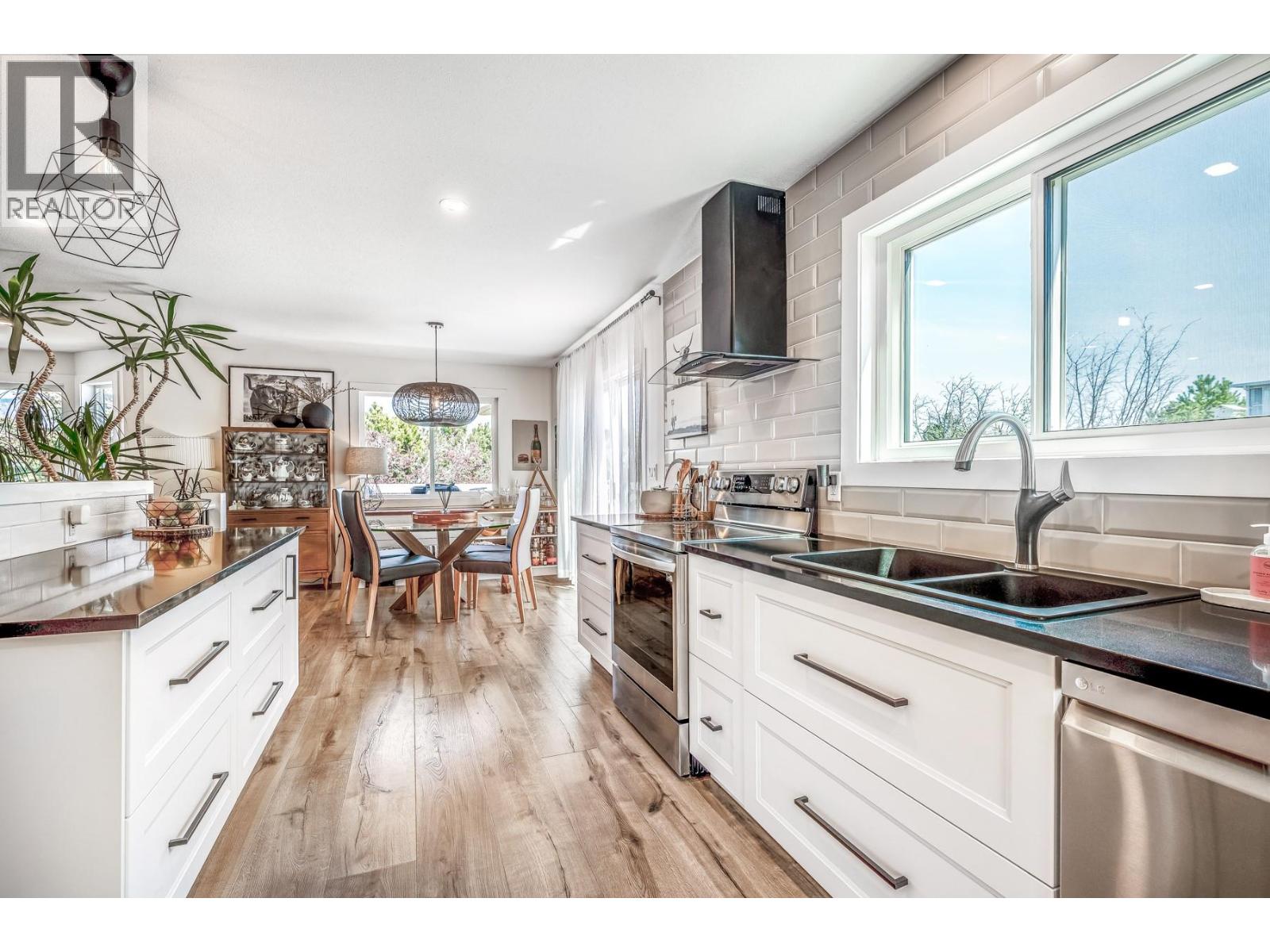 1141 Lynden Rd, West Kelowna, BC V1Z 3L7