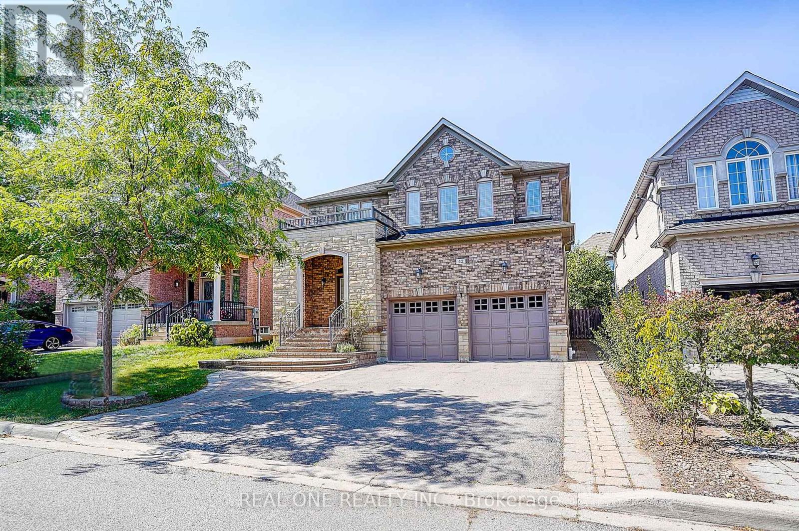 42 Donzi Ln, Vaughan, ON L6A 0G8