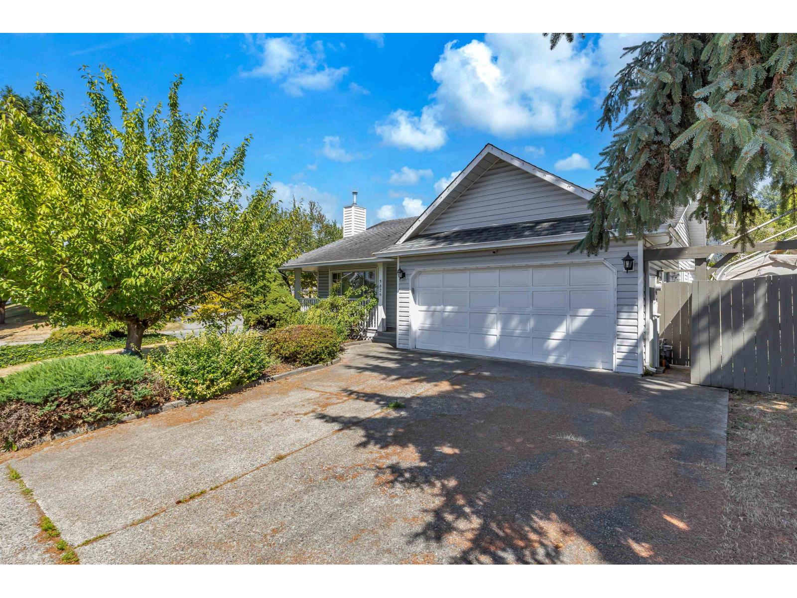 3826 Old Clayburn Rd, Abbotsford, BC V3G 1H8