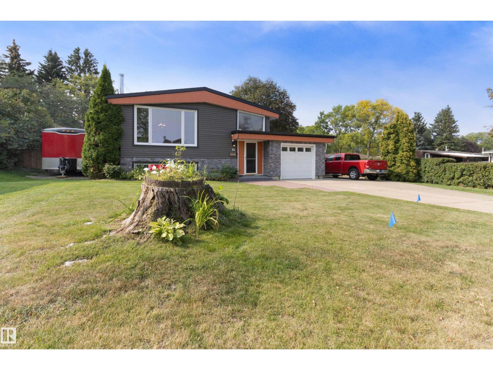 61 Spruce Ave, Sherwood Park, AB T8A 2B7