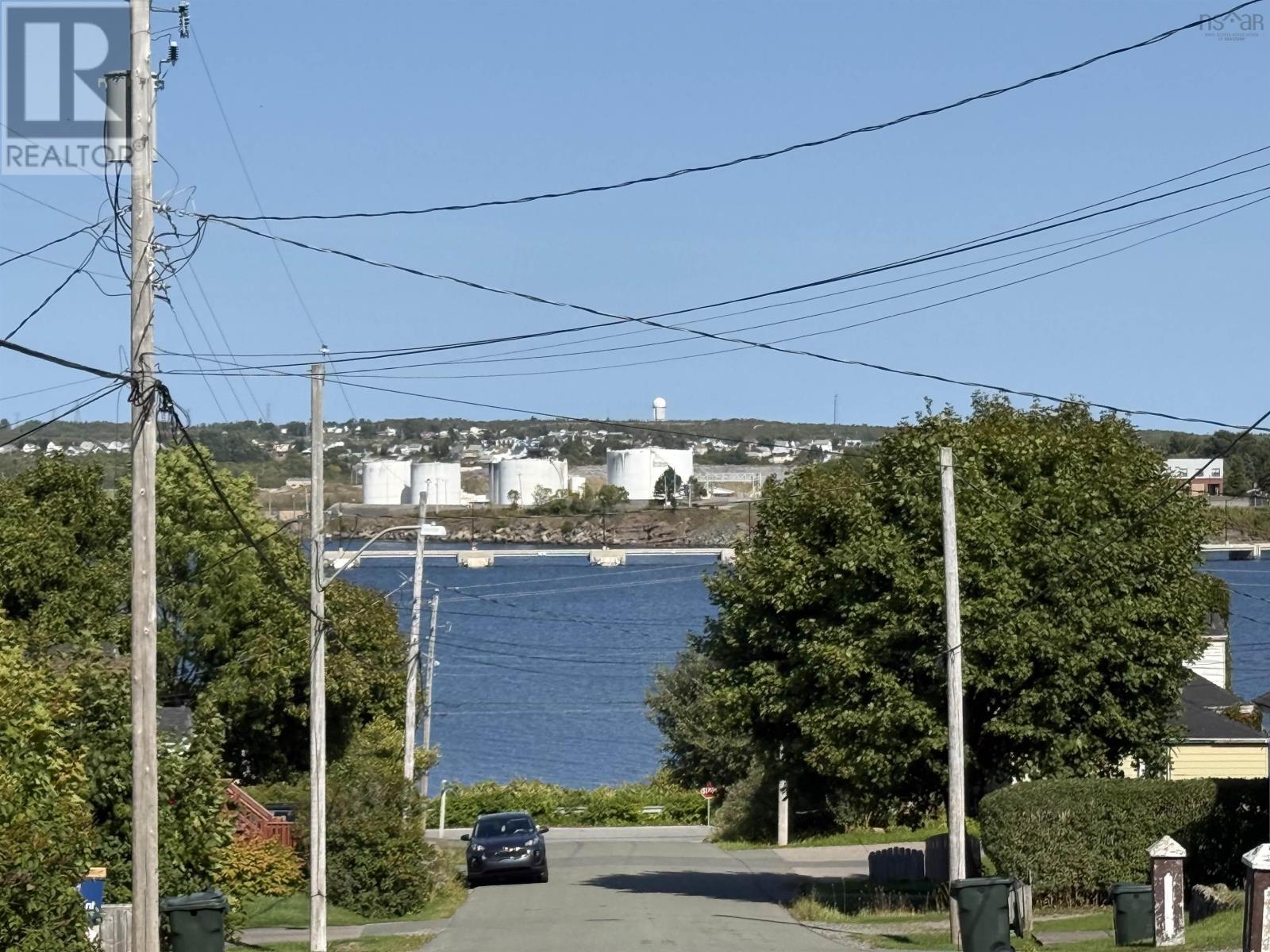 37 Monteith Ave, Westmount, NS B1R 1K5