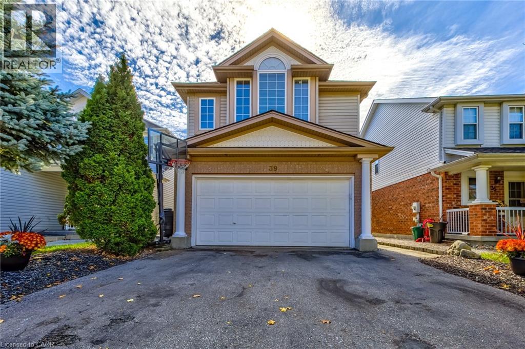39 Karalee Cres, Cambridge, ON N3C 4H3