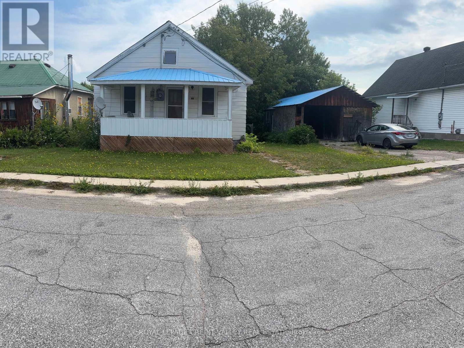 23 Alice St, Bancroft, ON K0L 1C0