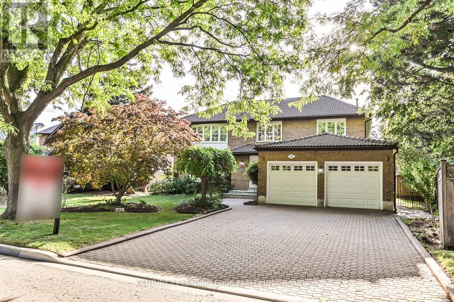 32 Addington Sq, Markham, ON L3R 7N1