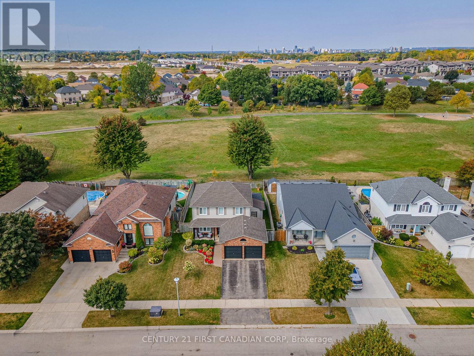 240 Ellerslie Rd, London, ON N6M 1B6