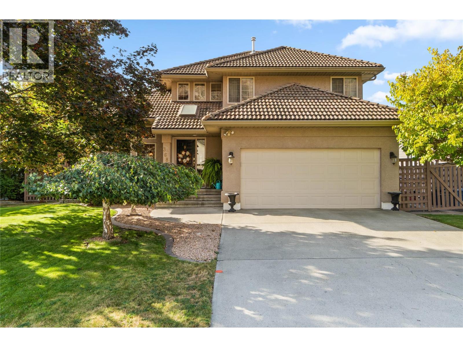 3689 Navatanee Dr, Kamloops, BC V2H 1S1