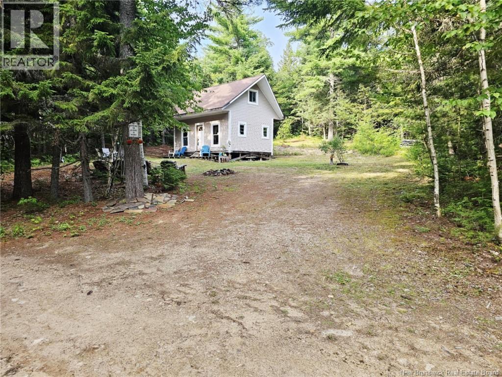34 Green Road, Elgin, NB E4Z 6L4