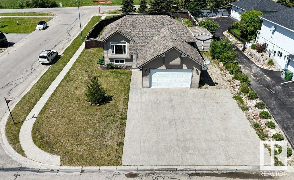 62 St Unit 916 #a, Edson, AB T7E 1Y6