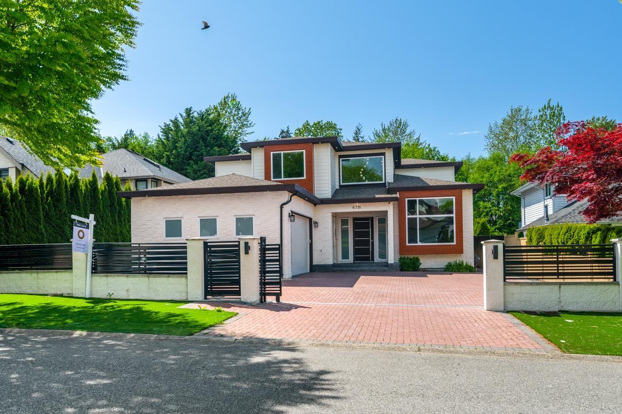 123 Street Unit 6711 #a, Surrey, BC V3W 0Z1