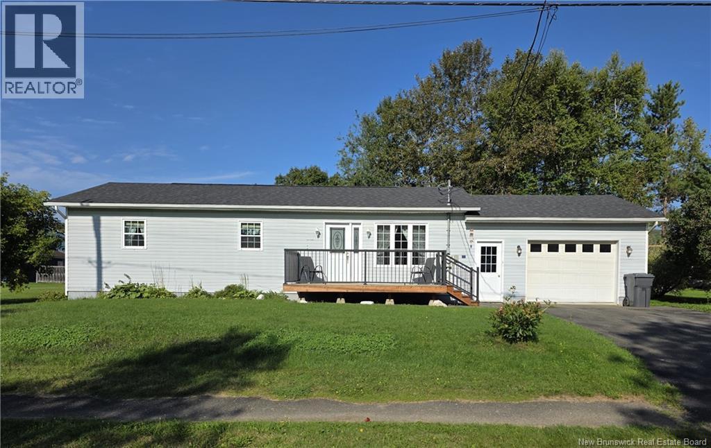 16 Victoria St, Perth-Andover, NB E7H 5C6