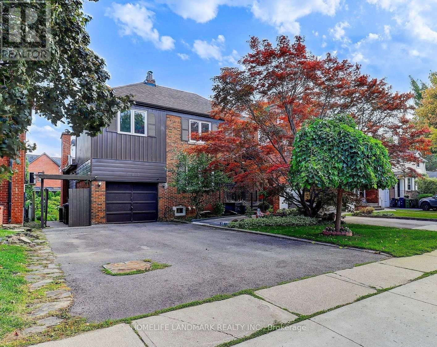 123 Queens Dr, Toronto, ON M9N 2H5