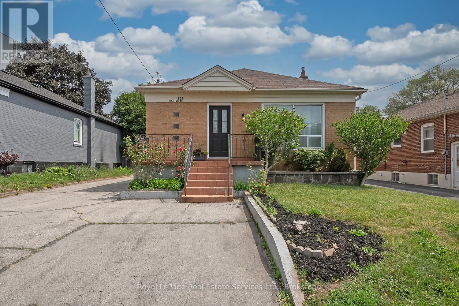 397 Bartos Dr, Oakville, ON L6K 3E5