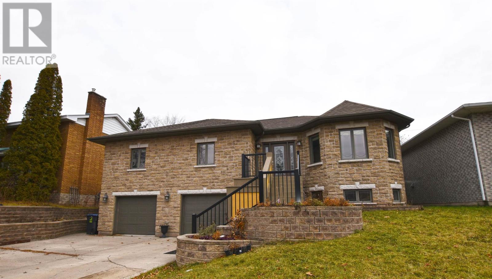 562 Wilson St, Sault Ste. Marie, ON P6B 2L3