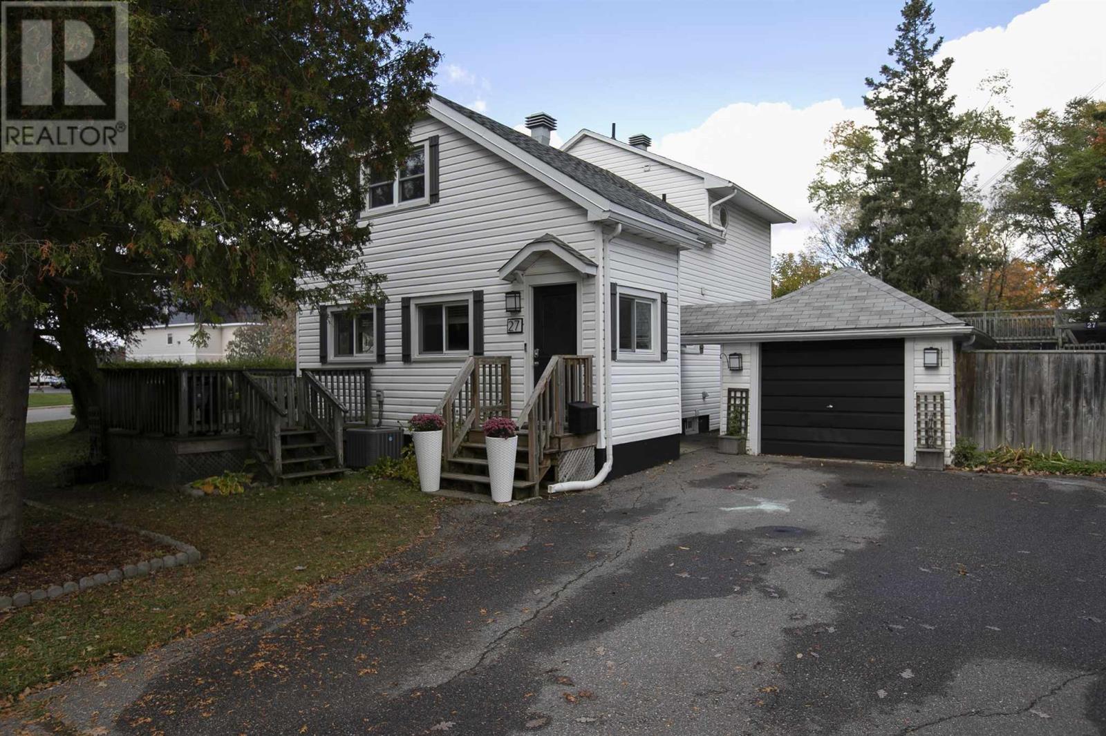 27 Borron Ave, Sault Ste. Marie, ON P6B 1E7