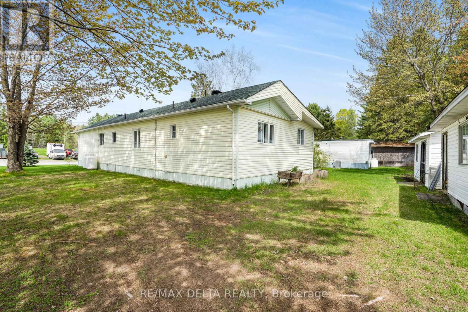 417 8250 County Road 17 Rd, Clarence-Rockland, ON K4K 1K7