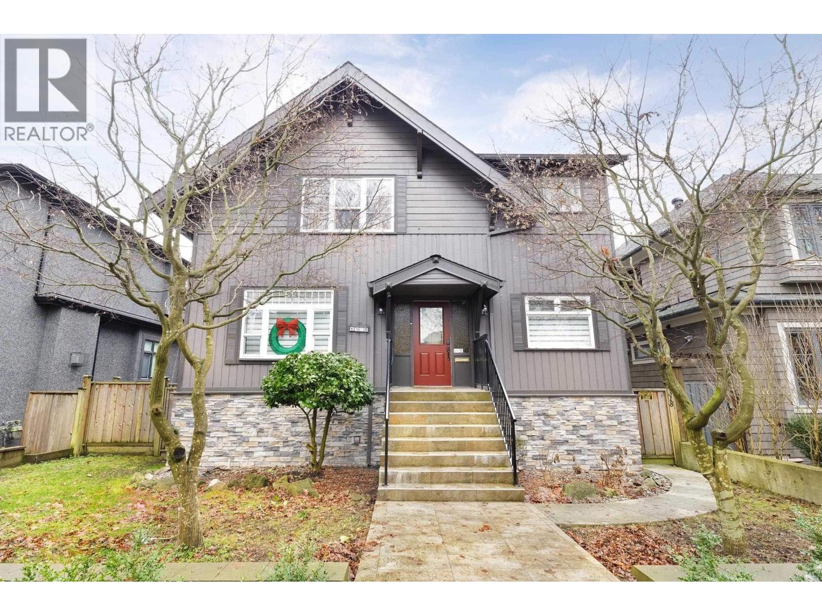 4318 W 11th Ave, Vancouver, BC V6R 2M1