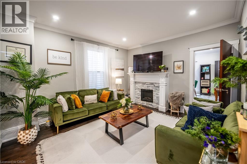 43 Princess St, Hamilton, ON L8L 3K7