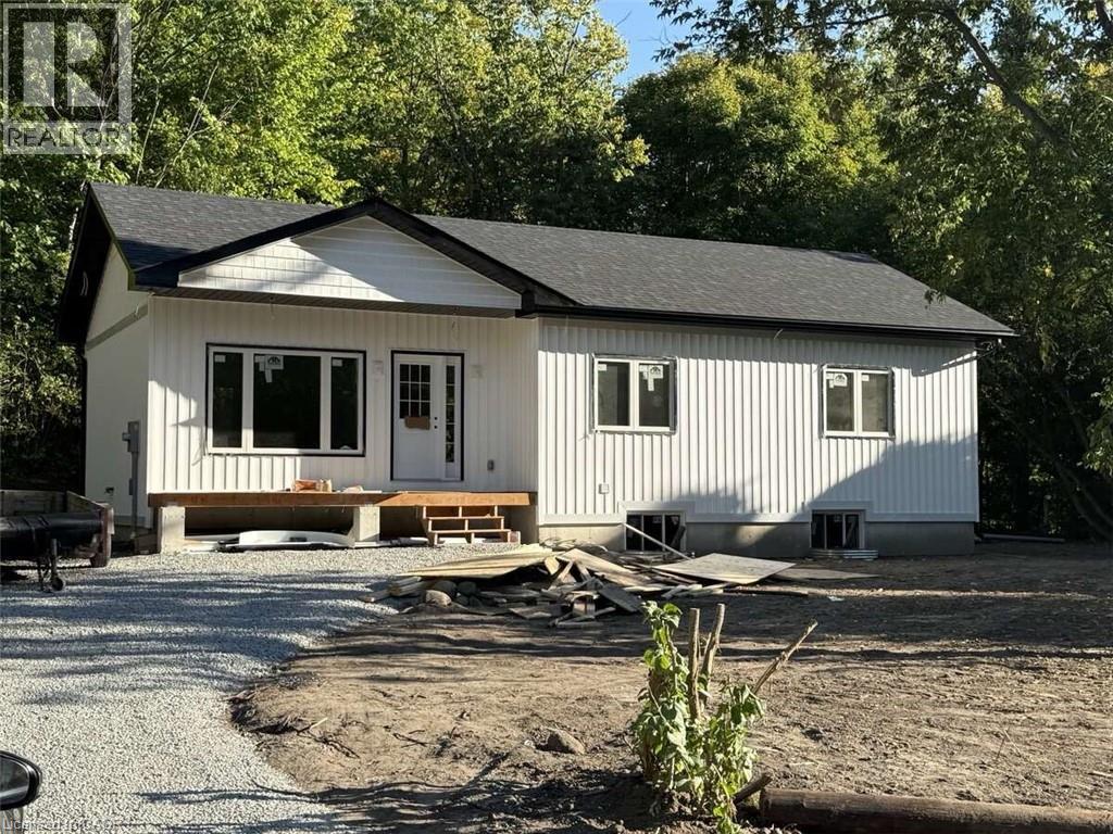 187 Albin Rd, Tay, ON L0K 2C0