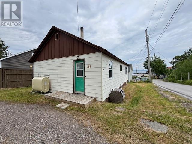 28 Poplar Rd, Springdale, NL A0J 1T0