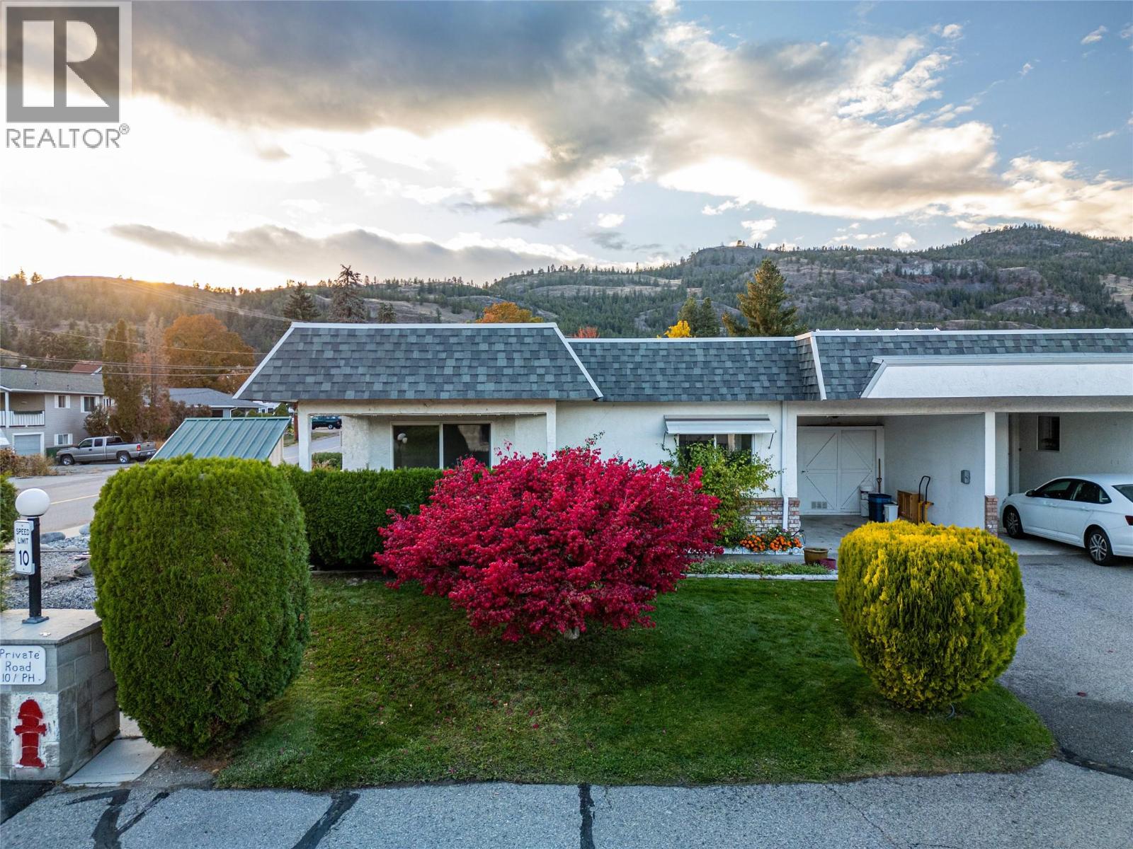 11110 Quinpool Road Unit 13, Summerland, BC V0H 1Z5