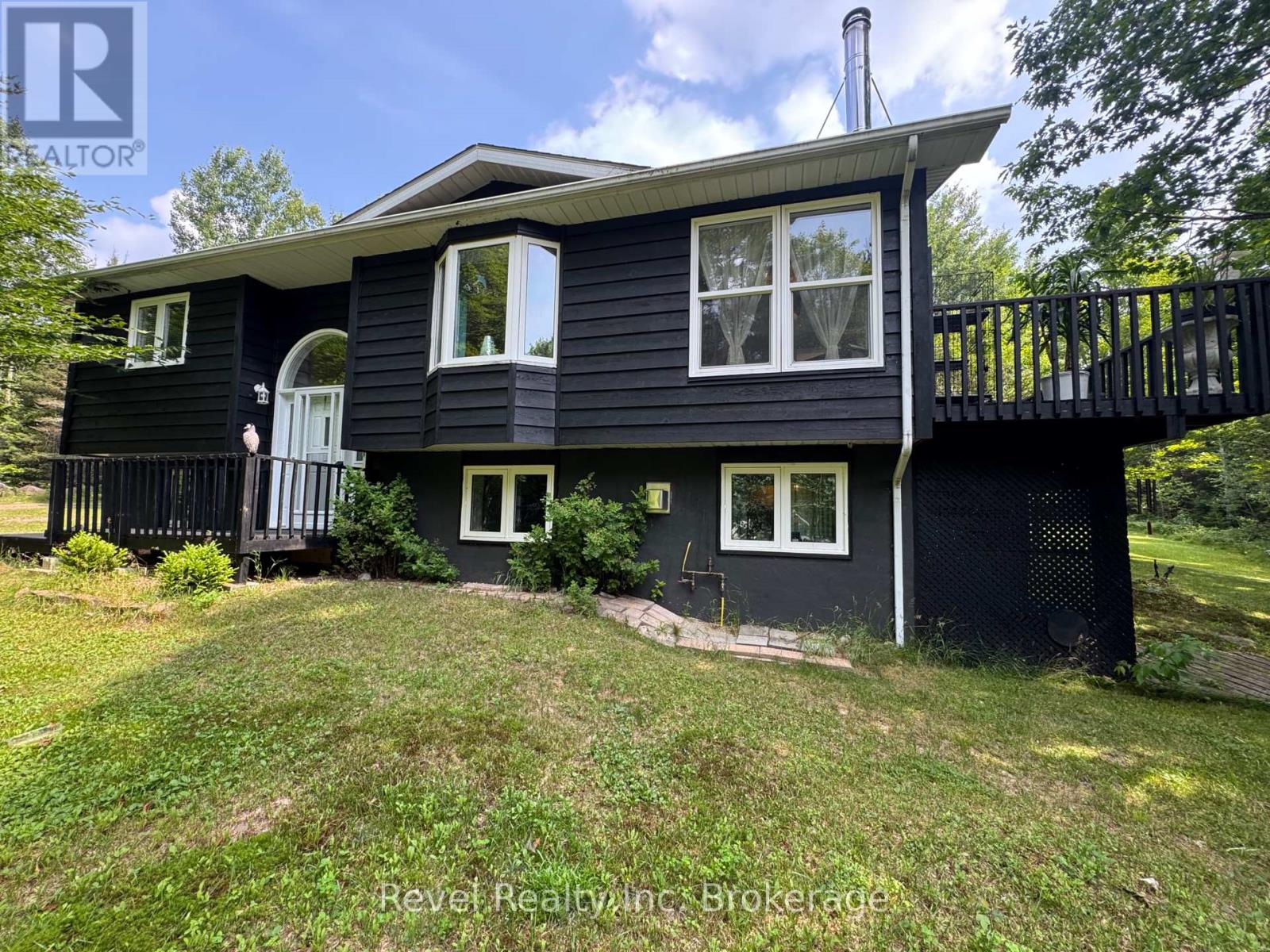 3221 Highway 17 E, Mattawa, ON P0H 1V0
