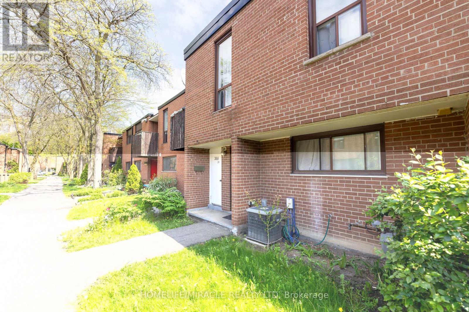 20 366 Driftwood Ave, Toronto, ON M3N 2P5