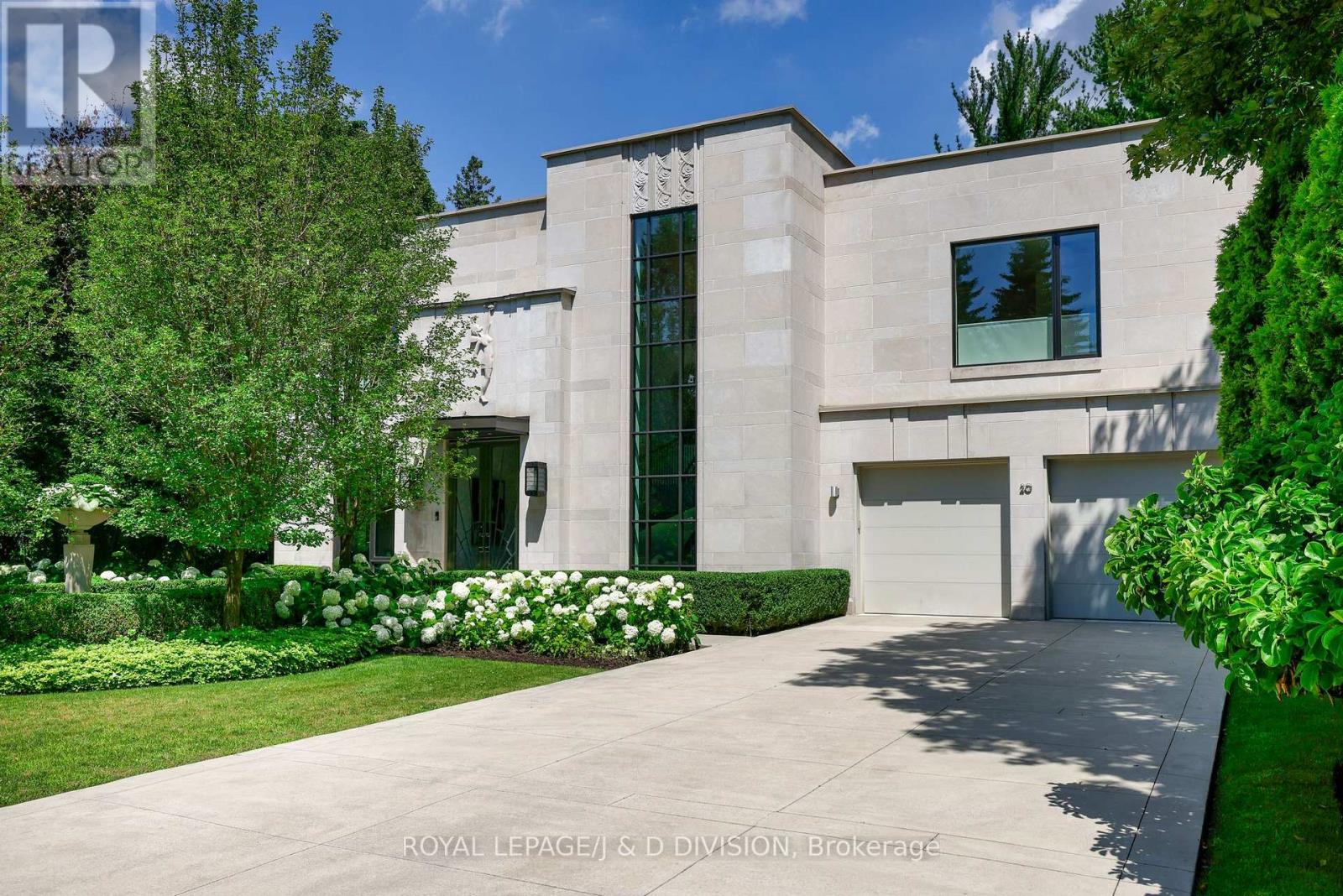 20 Forest Glen Cres, Toronto Bridle Path-sunnybrook-york Mills, ON M4N 2E8