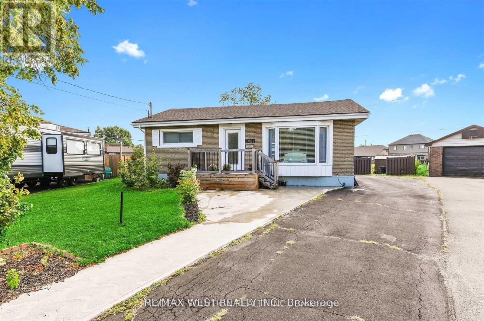 6260 Ellsworth Pl, Niagara Falls, ON L2G 4S7