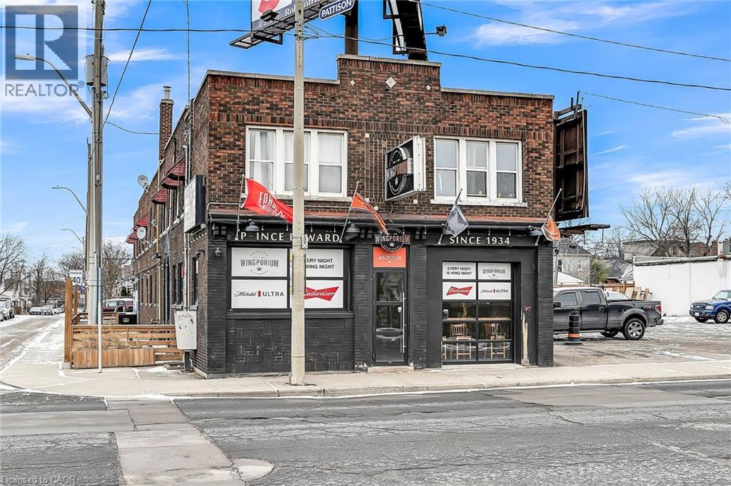 737 Barton St E, Hamilton, ON L8L 3A9