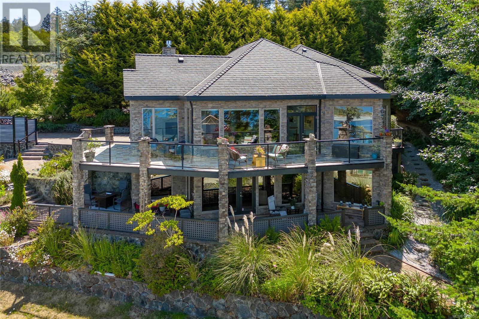 7100 Sea Cliff Rd, Sooke, BC V9Z 1A8