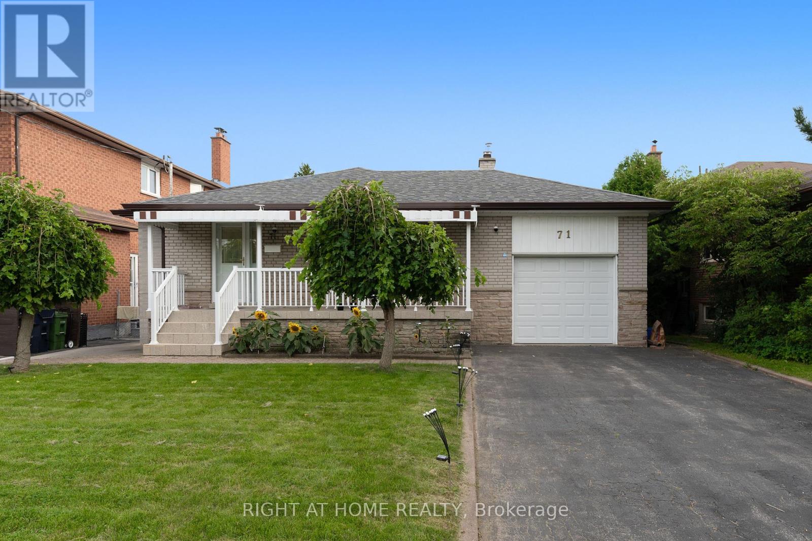 71 Pleasant View Dr, Toronto, ON M2J 3R2
