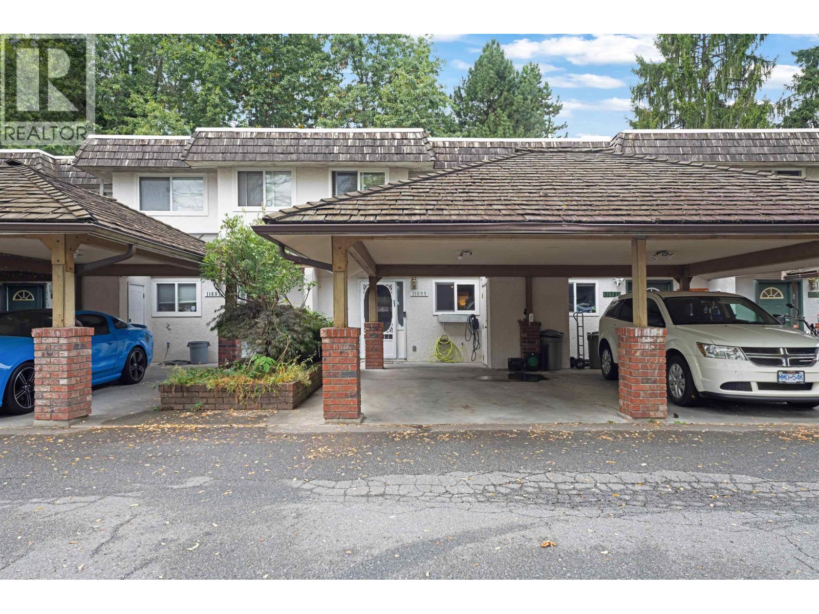 11699 Fulton St, Maple Ridge, BC V2X 6L3