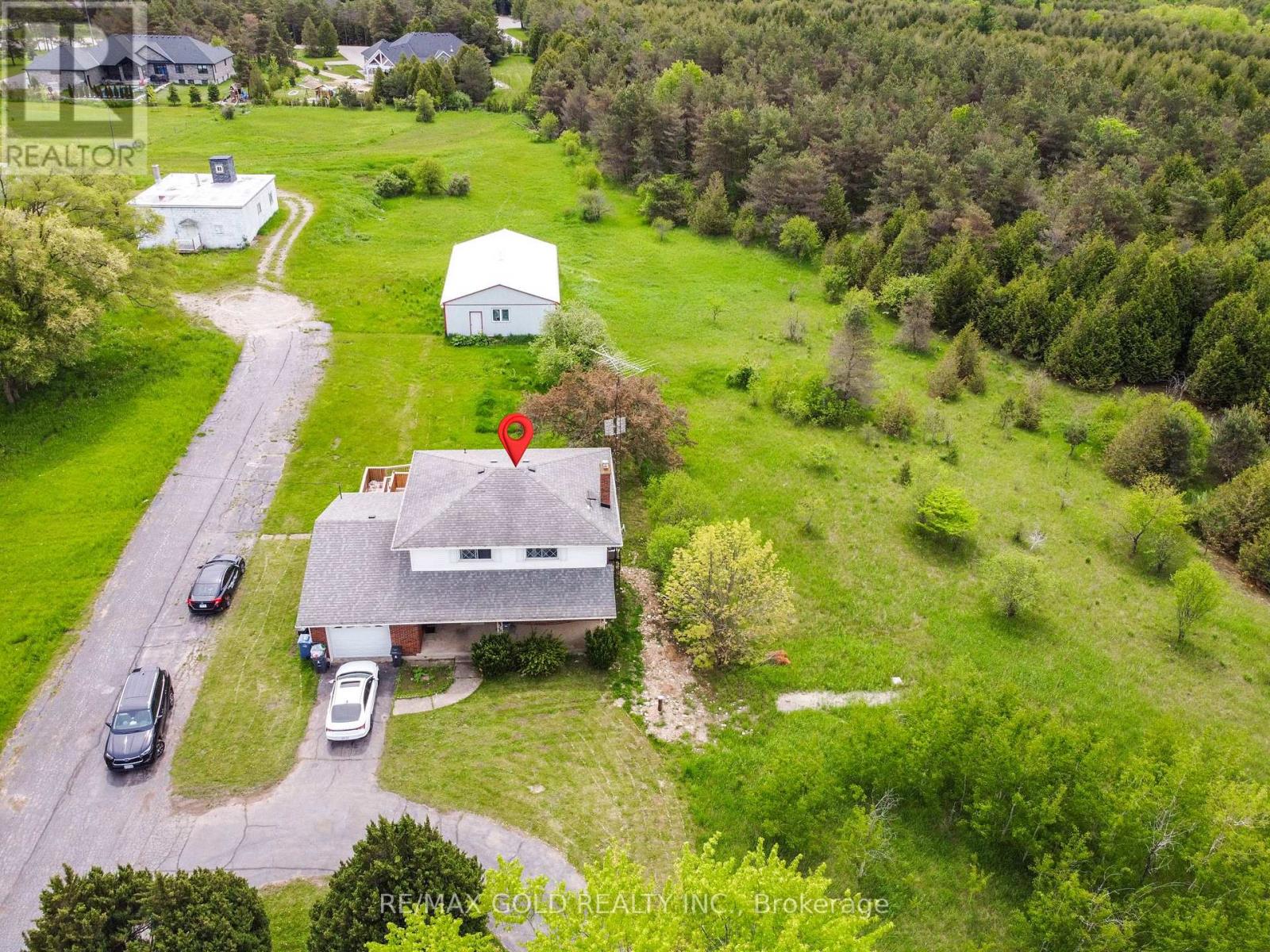 769 Stone Rd E, Guelph, ON N1L 1B8