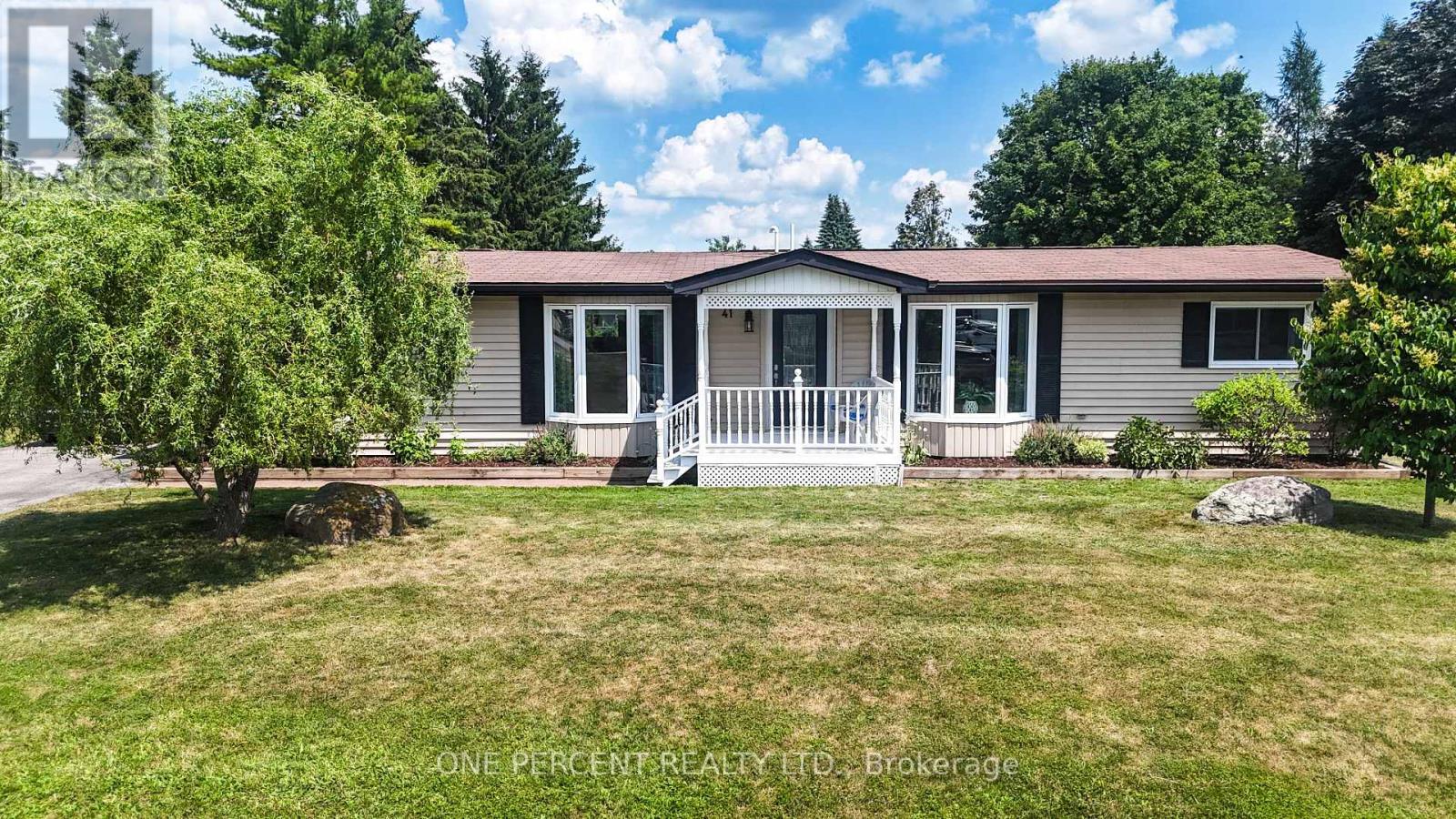 41 Damsel Cir, Georgina, ON L0E 1R0
