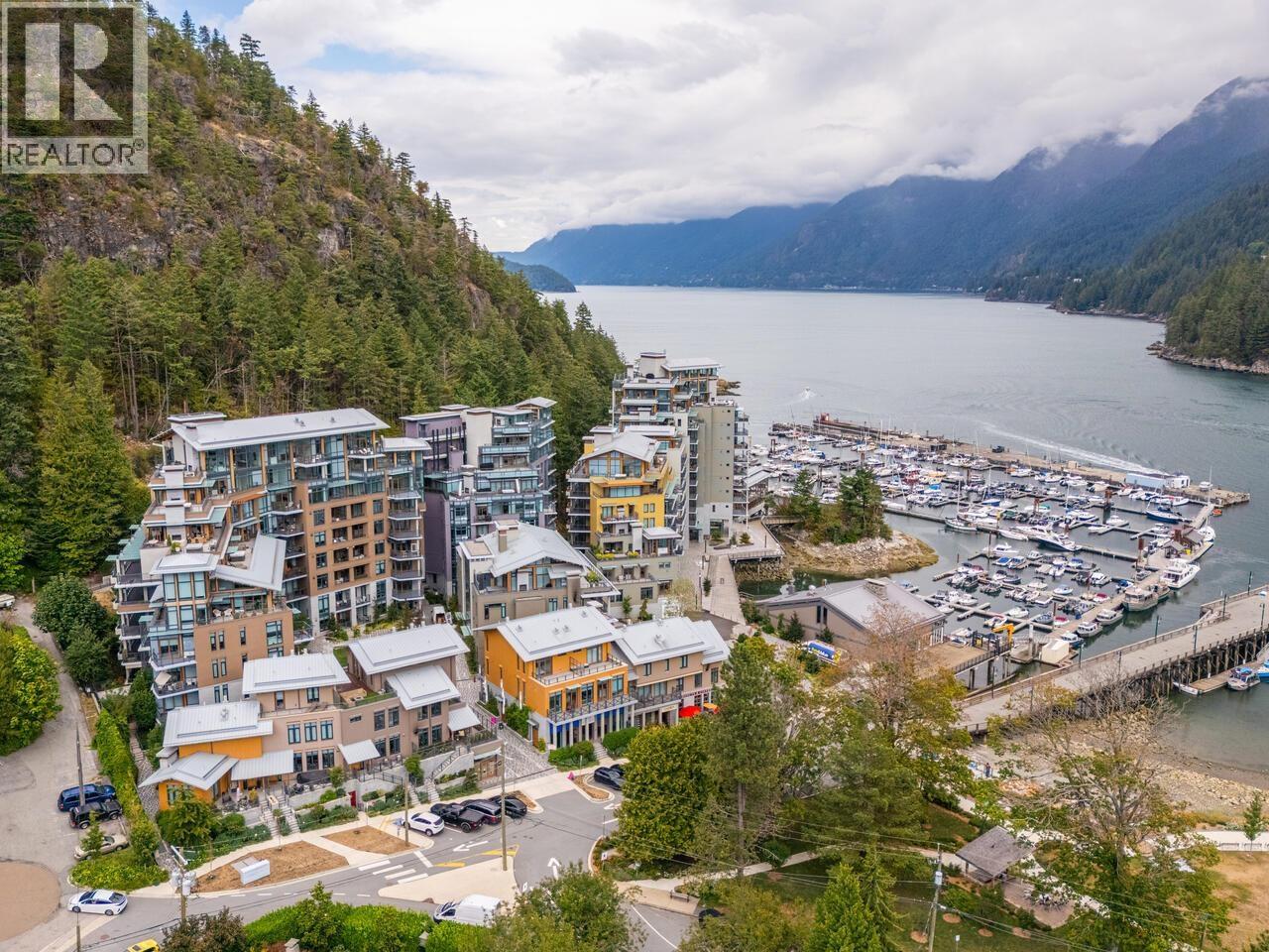 6707 Nelson Avenue Unit 309, West Vancouver, BC V7W 0A4