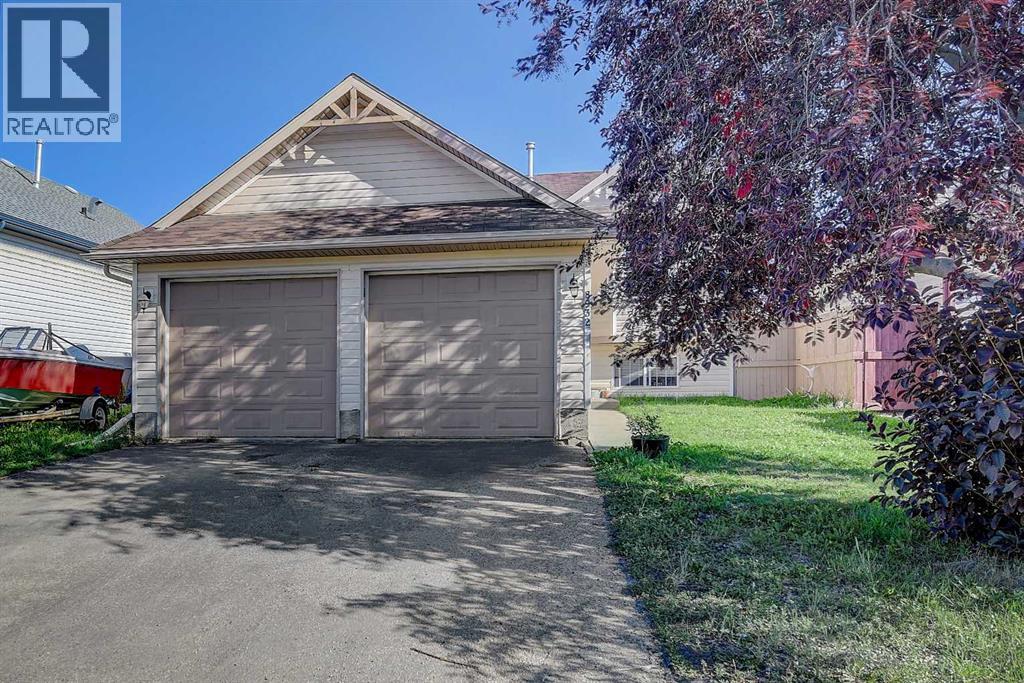 65 Avenue Unit 8932, Grande Prairie, AB T8W 2K4