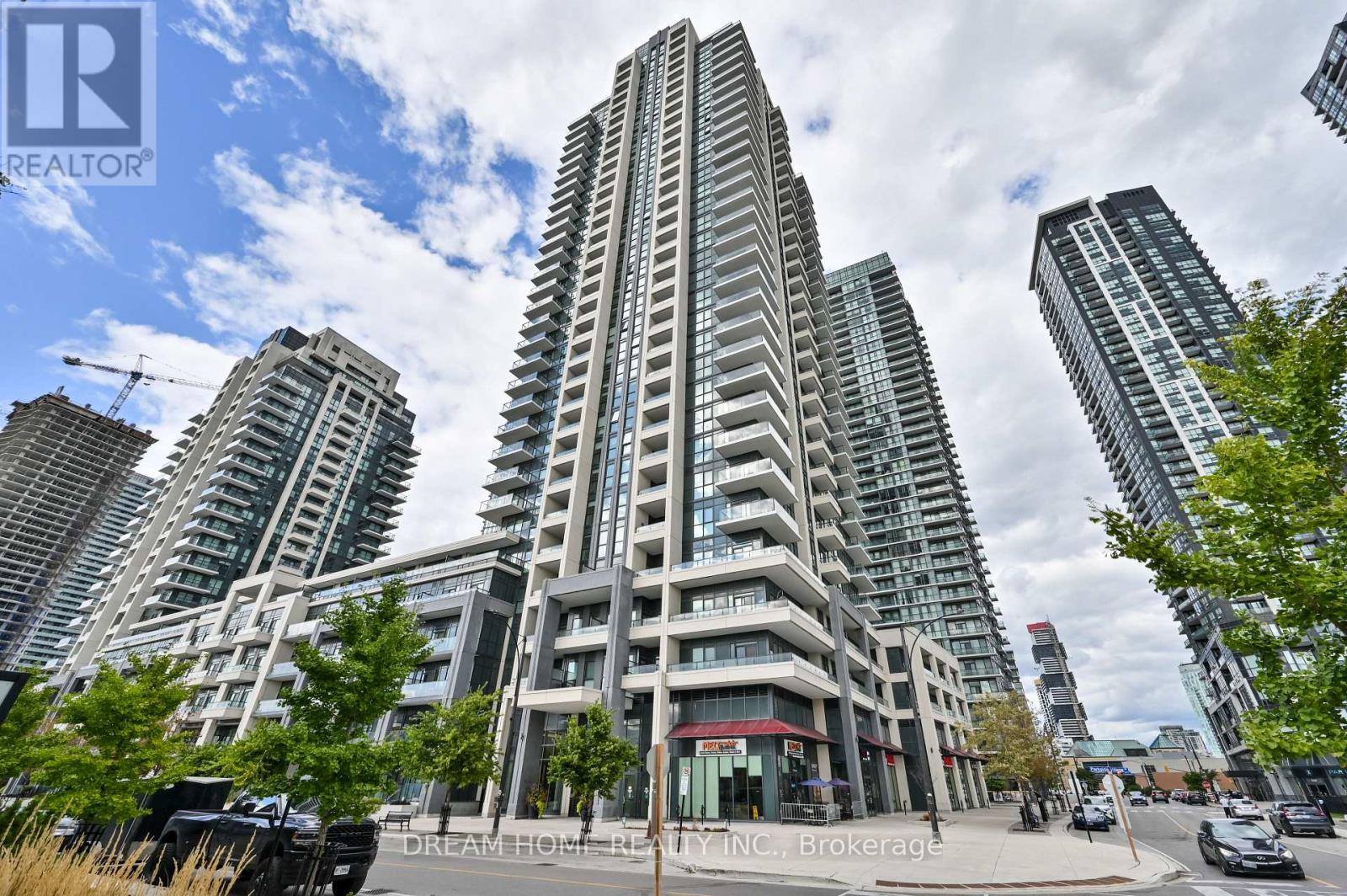 4055 Parkside Village Dr, Mississauga, ON L5B 0K8