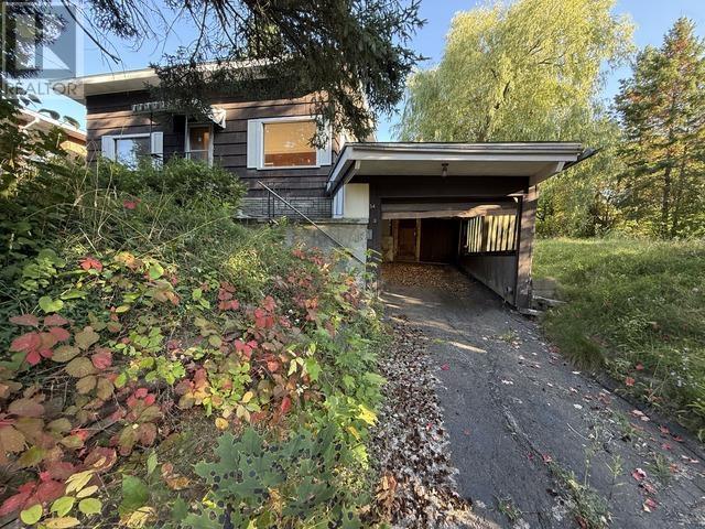 34 Knox Ave, Sault Ste. Marie, ON P6B 3X9