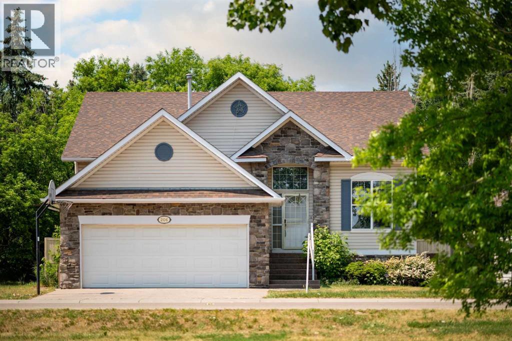 206 Parkview Ests, Strathmore, AB T1P 1K8