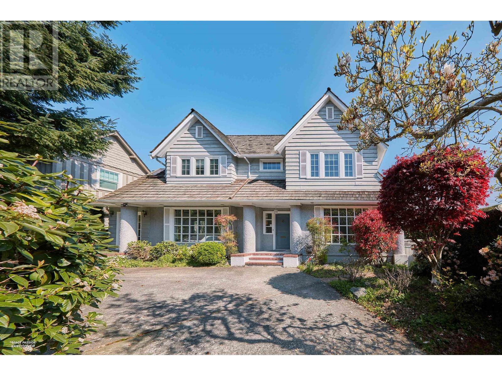 1355 W 33rd Ave, Vancouver, BC V6M 1A6