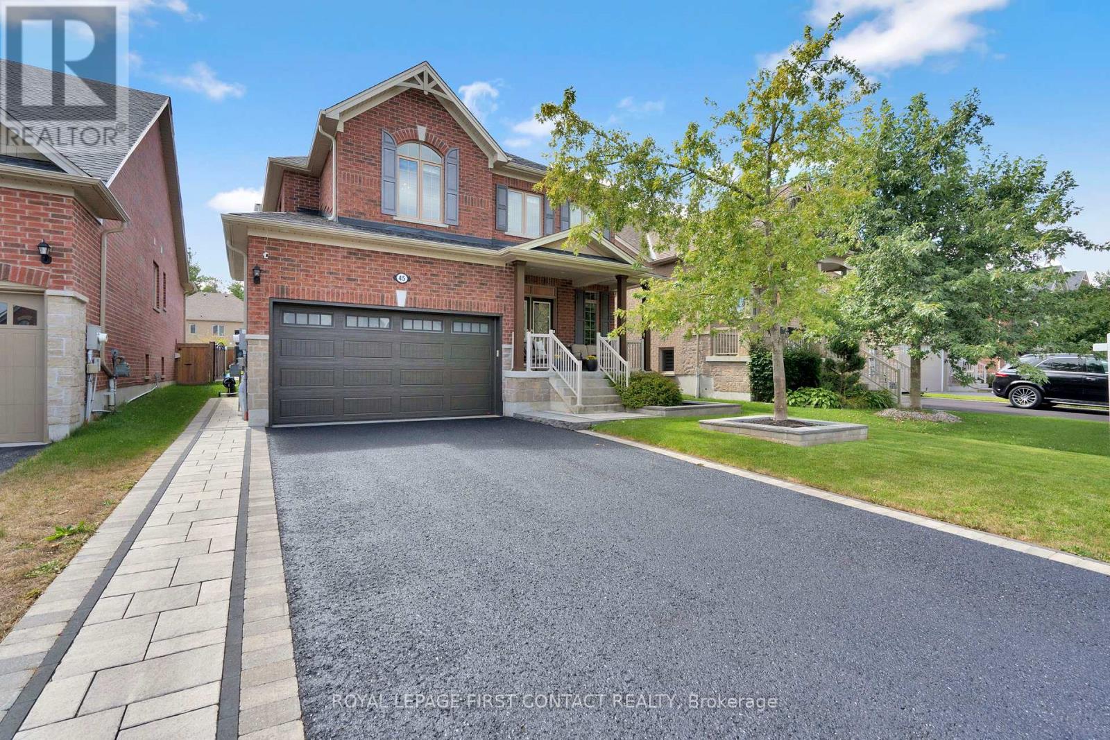 45 Cameron St, Springwater, ON L9X 0S4