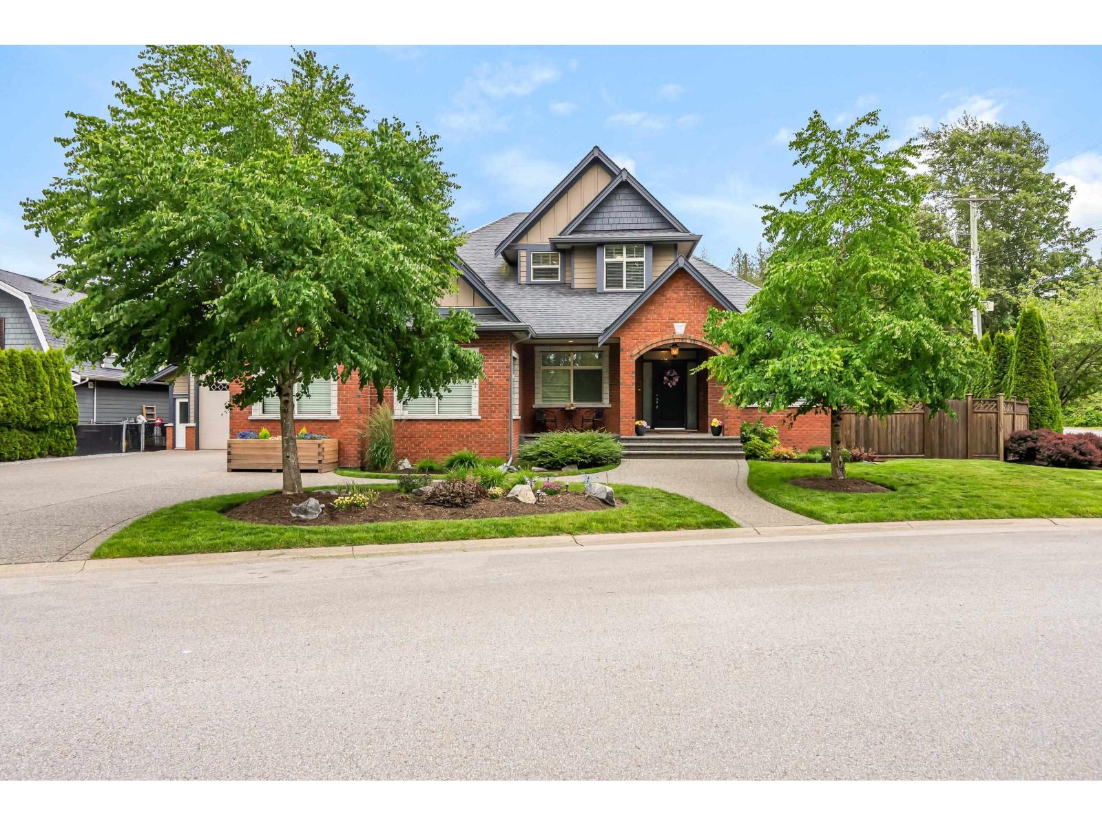 219 Street Unit 5214 #a, Langley, BC V2Y 0G6