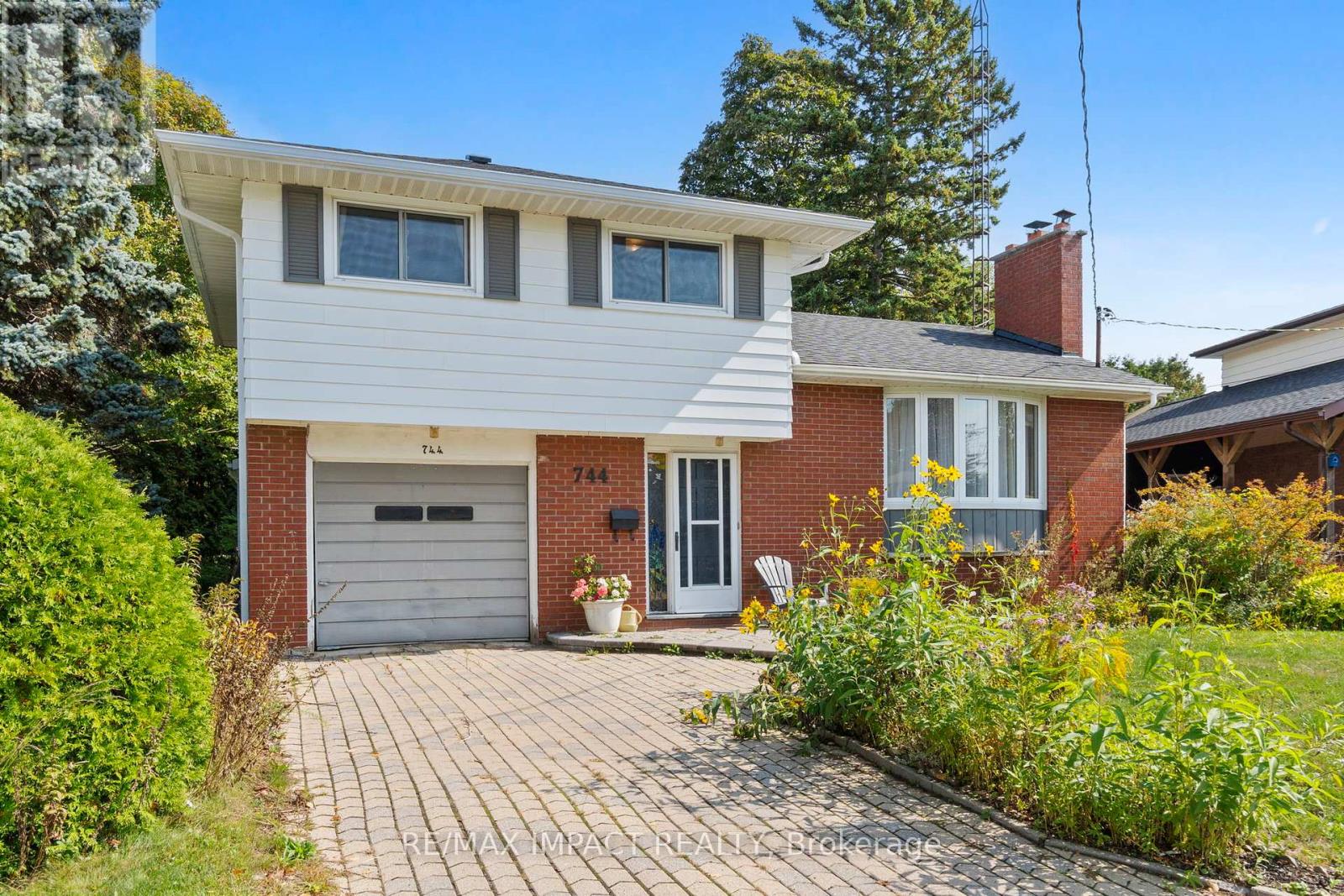 744 Spragge Cres, Cobourg, ON K9A 2T5