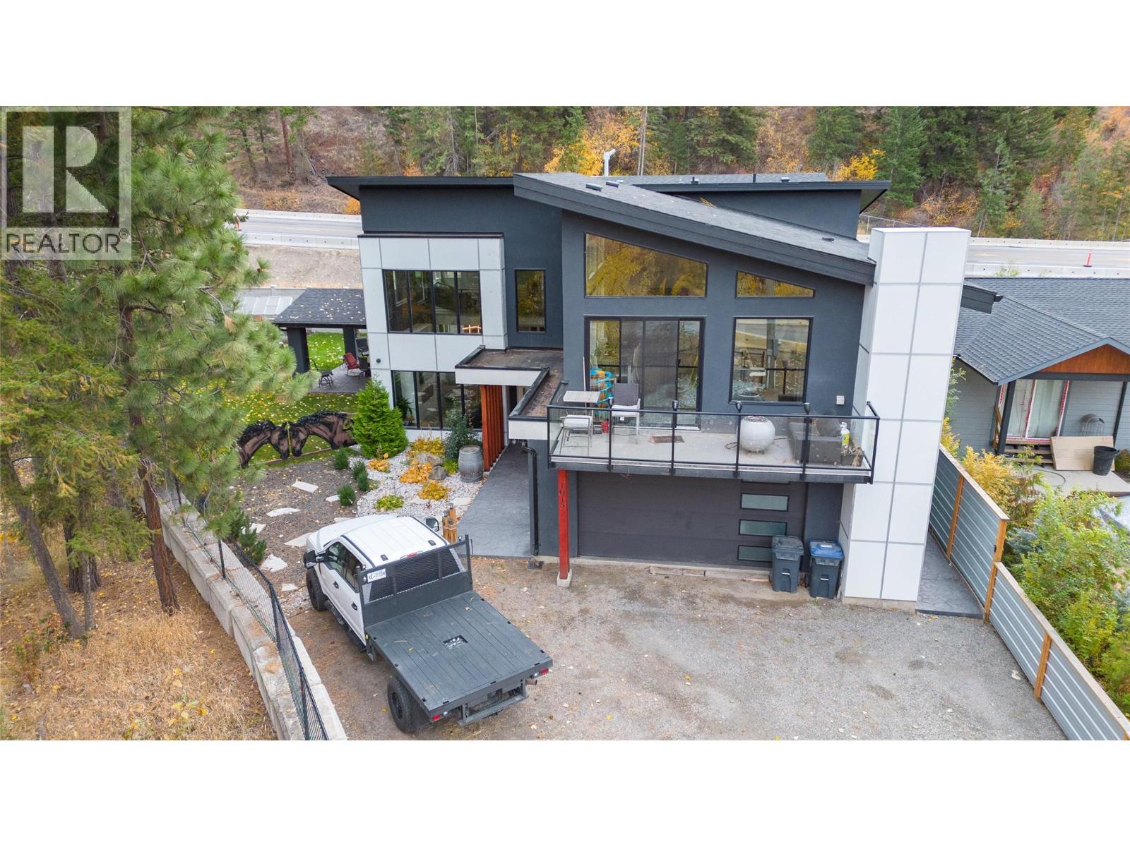 1015 Paquette Rd, Chase, BC V0E 1M1