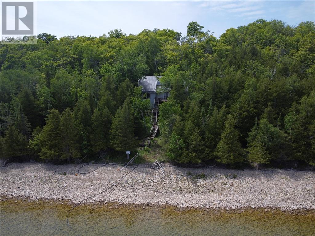 137 Runnalls Cres, Barrie Island, ON P0P 1H0