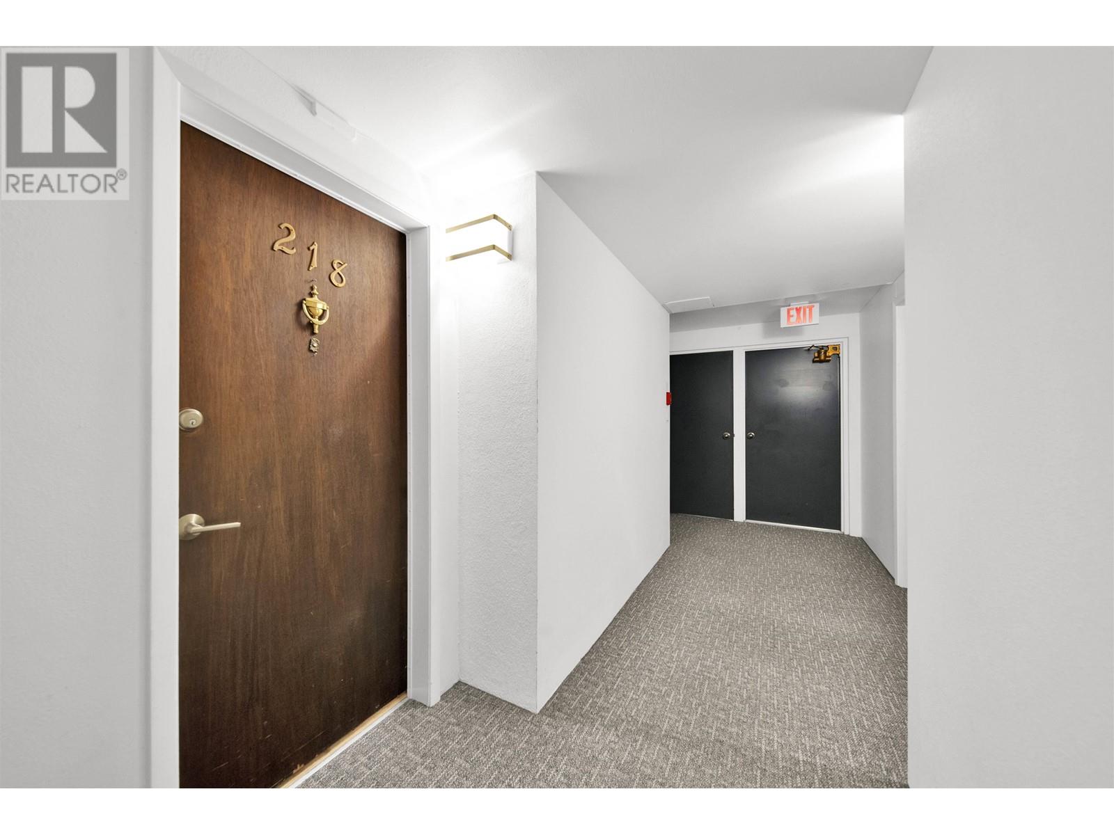 9300 Glenacres Drive Unit 218, Richmond, BC V7A 1Y8
