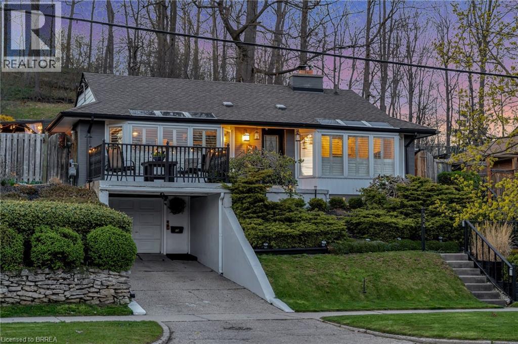 924 Union St, Kitchener, ON N2H 6J4