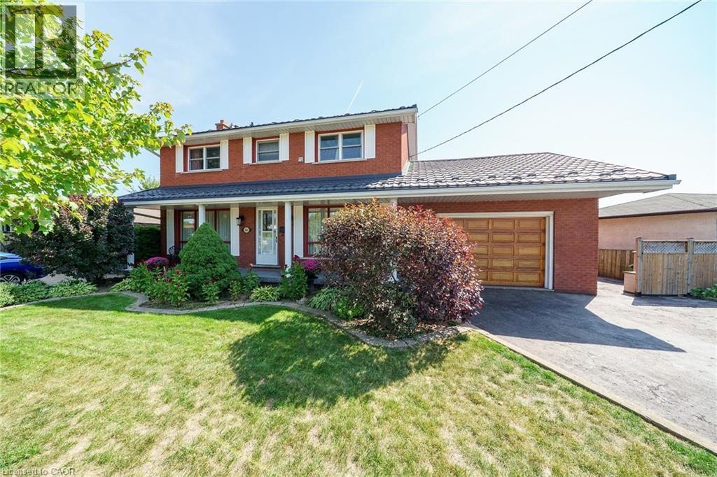 146 Nugent Dr, Hamilton, ON L8H 2N4