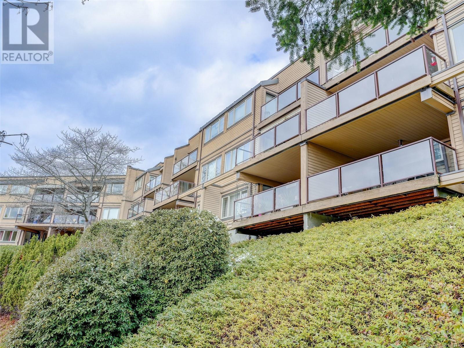 485 Island Hwy Unit 318 Hwy, Victoria, BC V9B 5H7